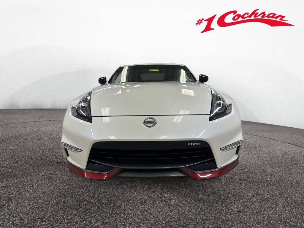 Used 2017 Nissan 370Z NISMO RWD image 22