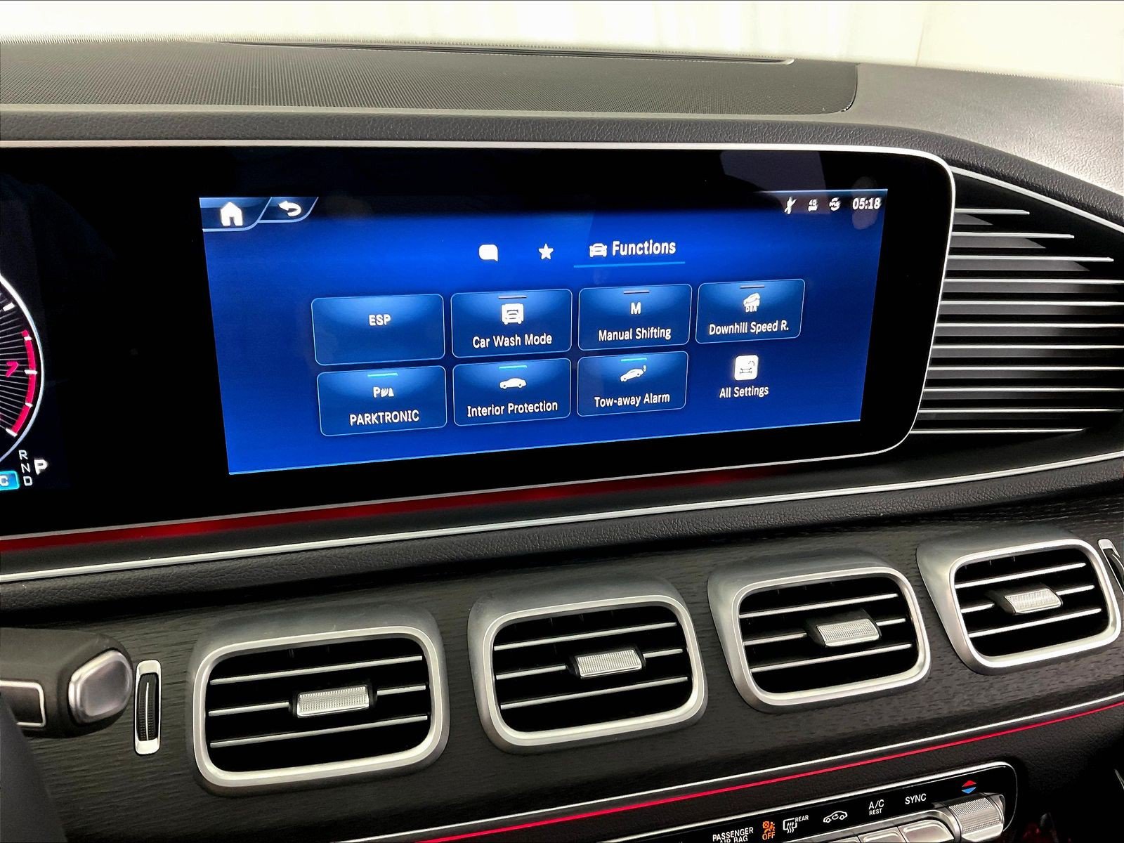 Certified 2025 Mercedes-Benz GLE 350 4MATIC image 15