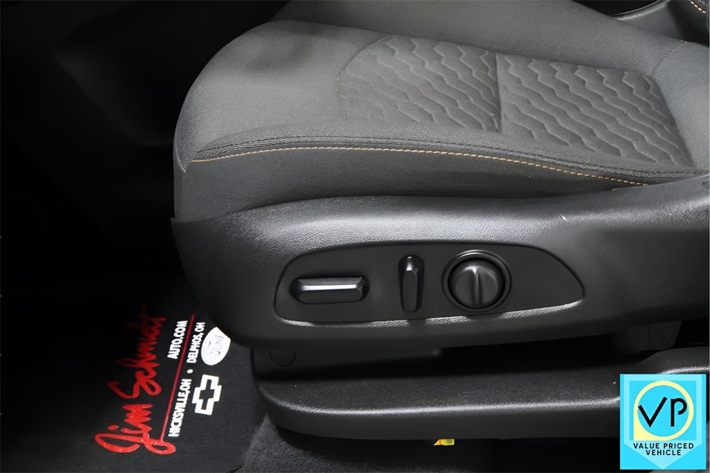 Used 2020 Chevrolet Equinox LT image 19