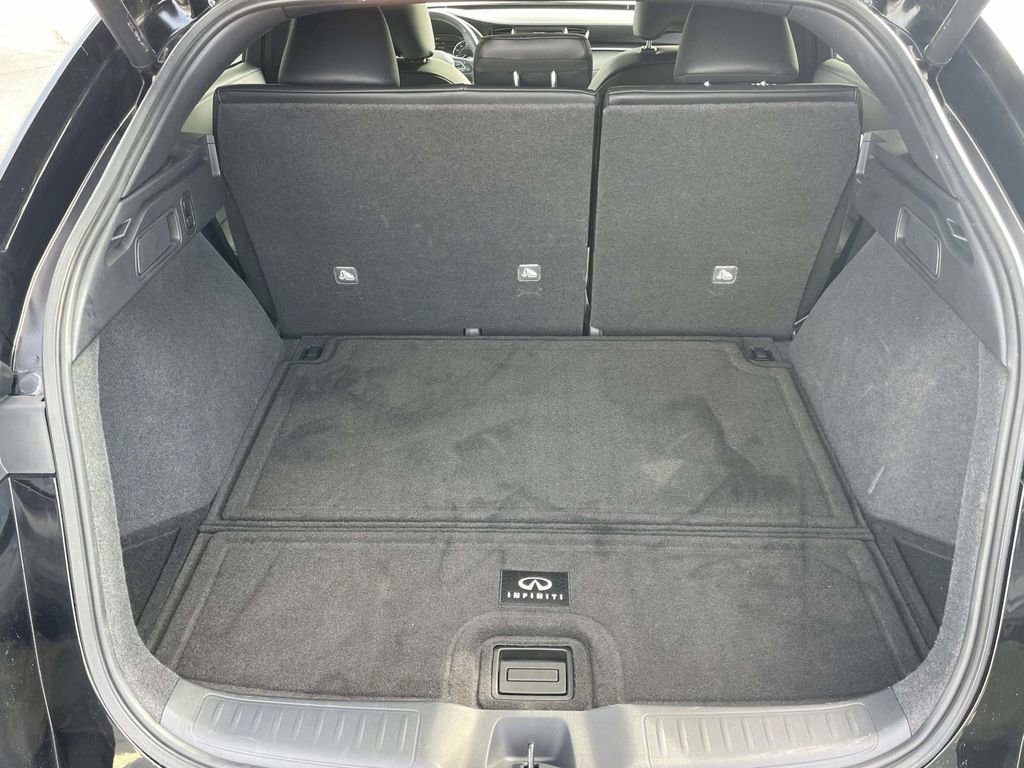 Used 2025 INFINITI QX55 Luxe w/ Cargo Package image 9