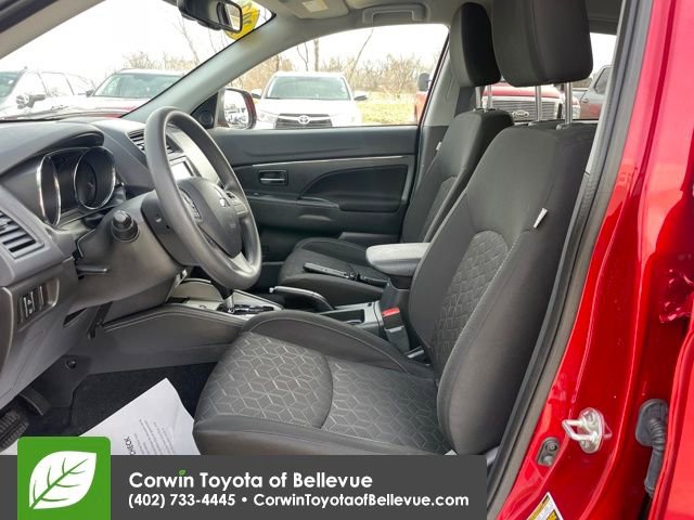 Used 2025 Mitsubishi Outlander Sport ES image 17