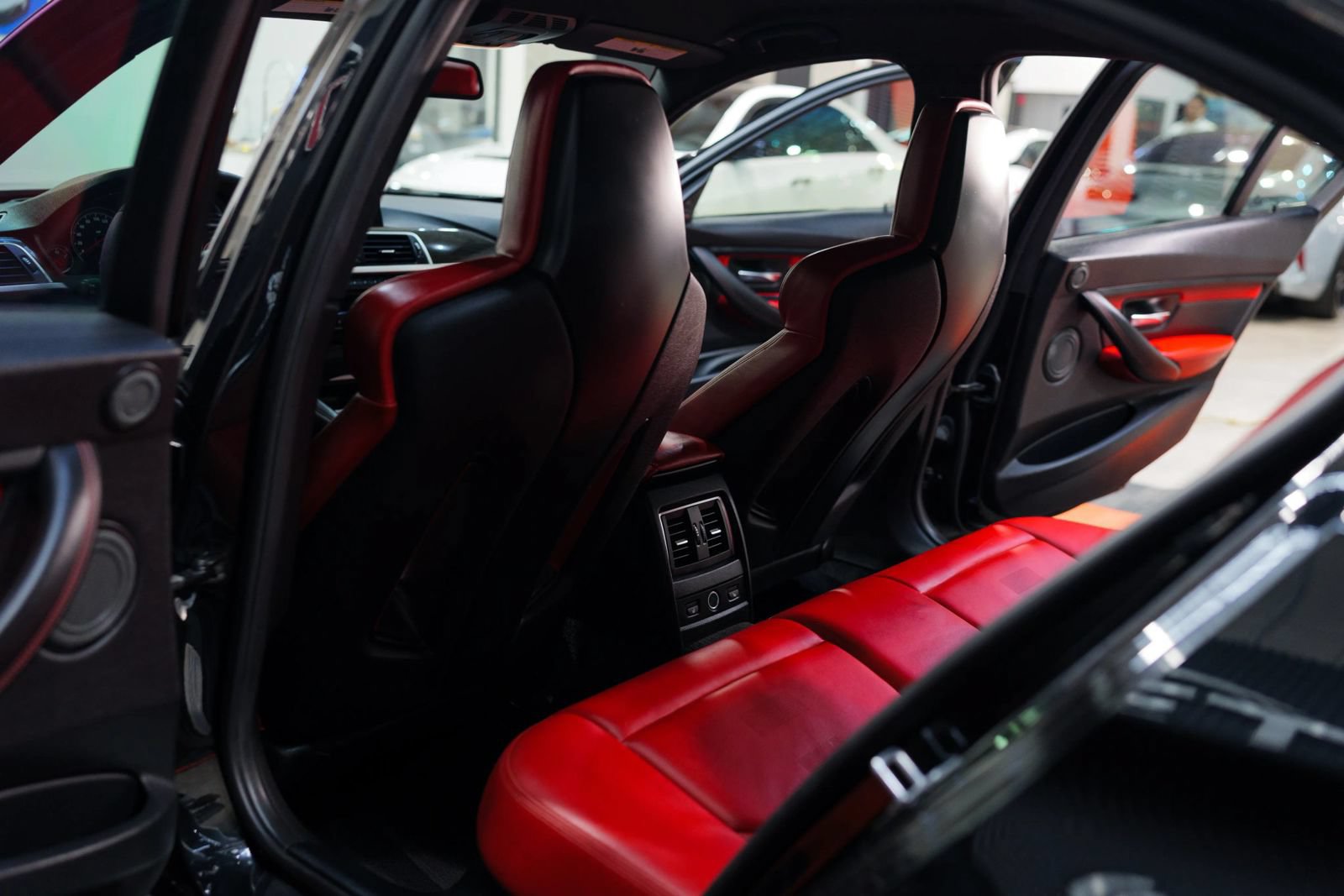 Used 2017 BMW M3 RWD image 34
