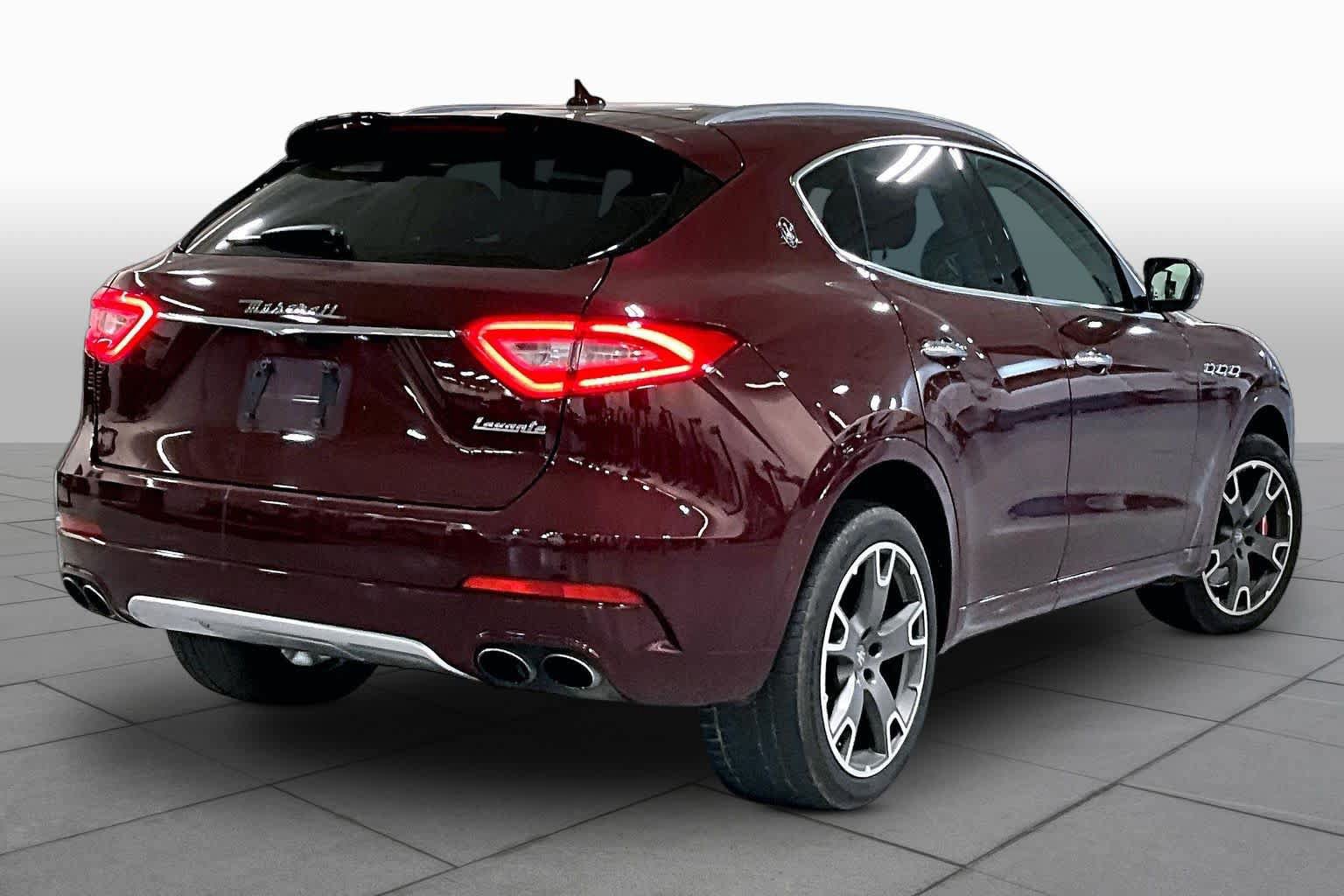 Used 2017 Maserati Levante S AWD/4WD image 13