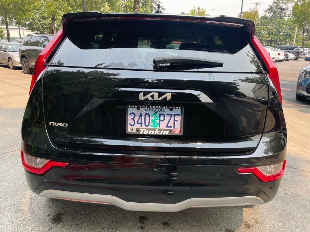 Certified 2024 Kia Niro Wind w/ Wind Preserve Package FWD image 5