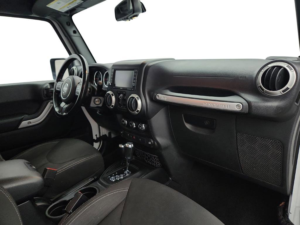 Used 2018 Jeep Wrangler Unlimited Sahara w/ Dual Top Group image 23