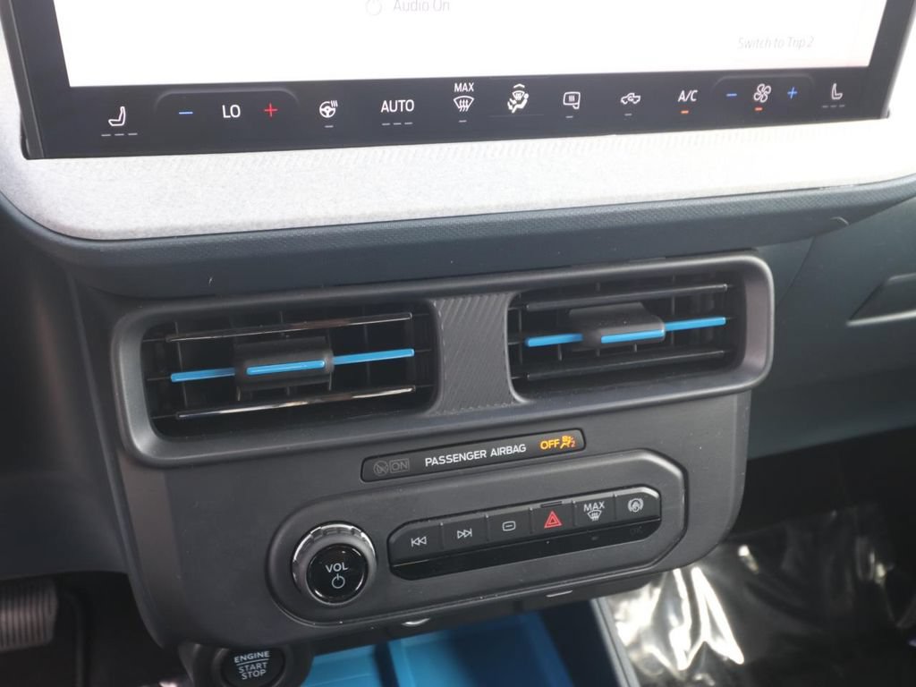 Used 2025 Ford Maverick XLT w/ XLT Luxury Package AWD/4WD image 19