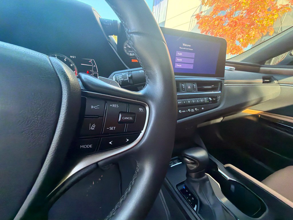 Certified 2025 Lexus ES 350 w/ Premium Package FWD image 32