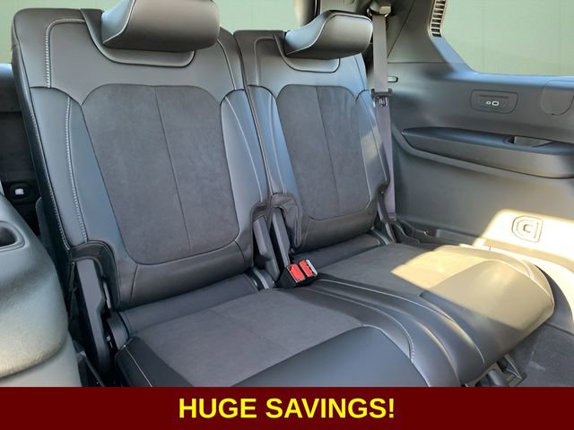 New 2025 Jeep Grand Cherokee L Altitude image 37