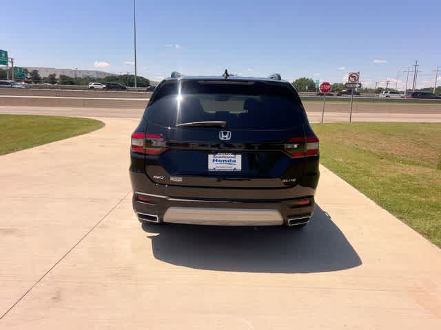 Used 2023 Honda Pilot Elite image 6
