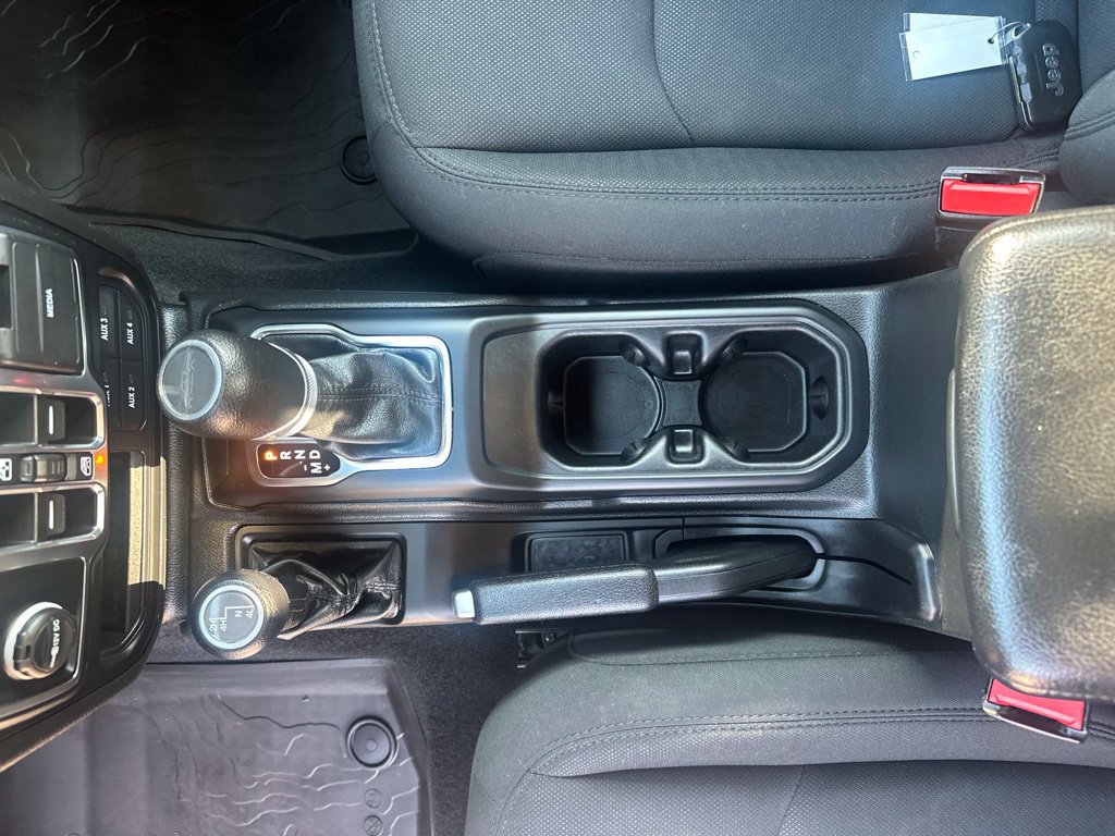 Used 2022 Jeep Gladiator Sport AWD/4WD image 35