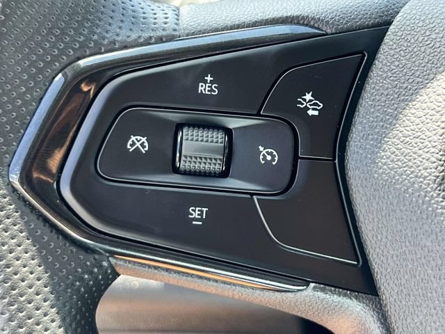 Certified 2024 Chevrolet Trax LS w/ LS Convenience Package FWD image 19