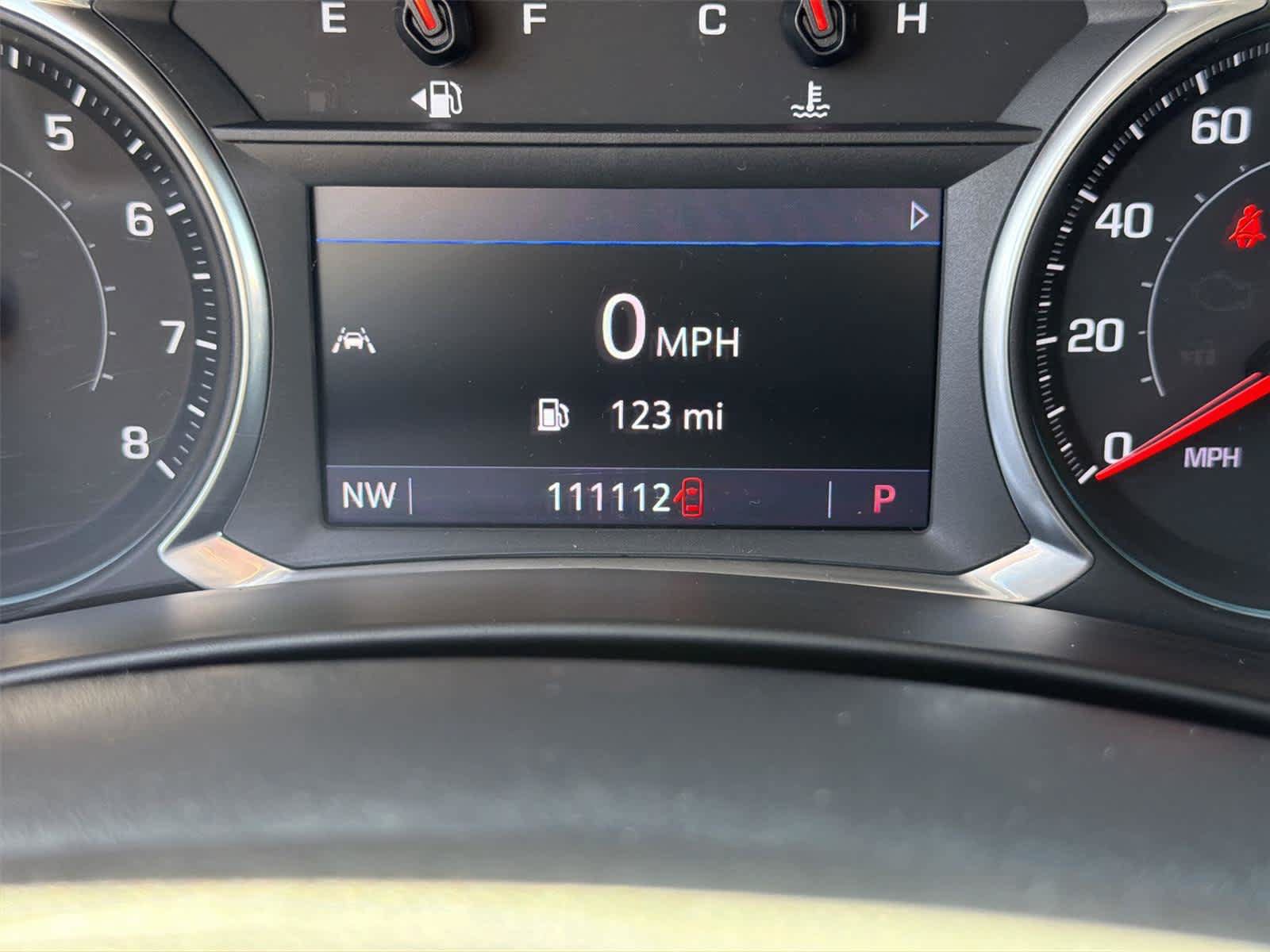 Used 2021 Chevrolet Equinox Premier FWD image 19