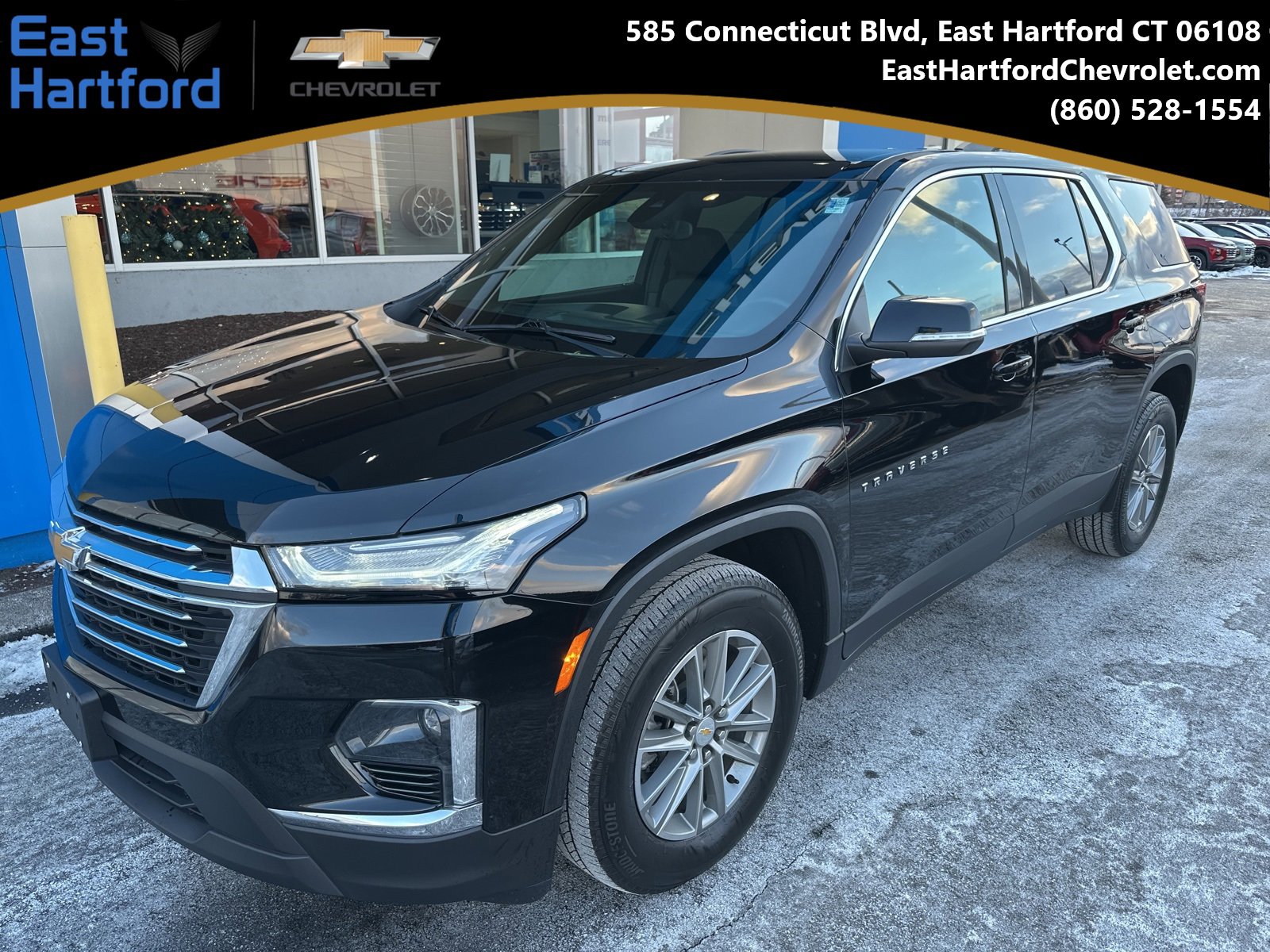 Used 2023 Chevrolet Traverse LT