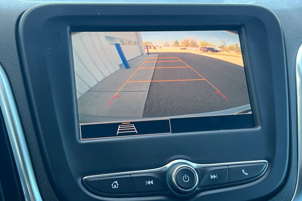 Used 2024 Chevrolet Equinox LT AWD/4WD image 16