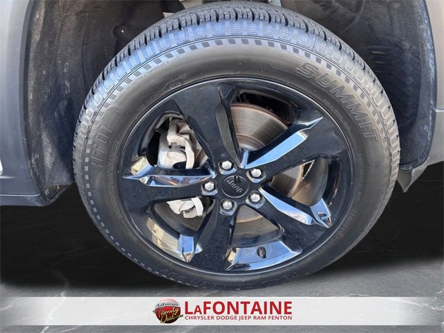 Certified 2023 Jeep Grand Cherokee L Laredo image 30