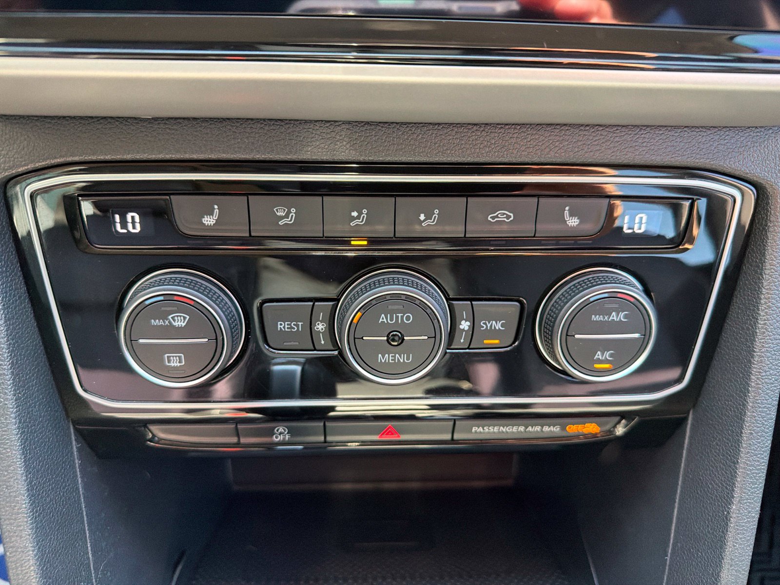 Certified 2023 Volkswagen Atlas SE AWD/4WD image 35