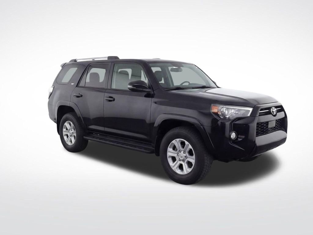 Used 2020 Toyota 4Runner SR5 Premium w/ Moonroof Package AWD/4WD image 30