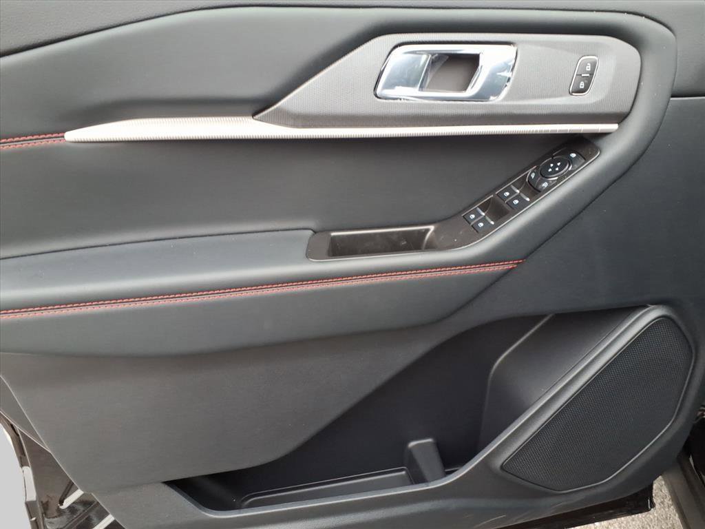 New 2026 Ford Explorer ST-Line image 7