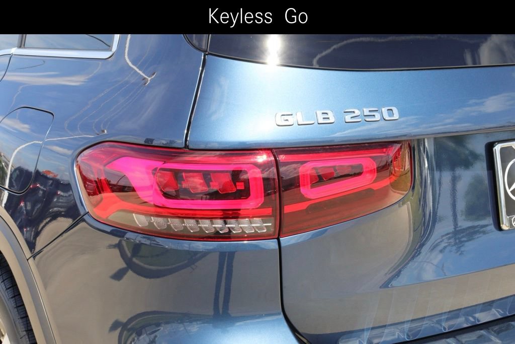 Certified 2023 Mercedes-Benz GLB 250 image 11