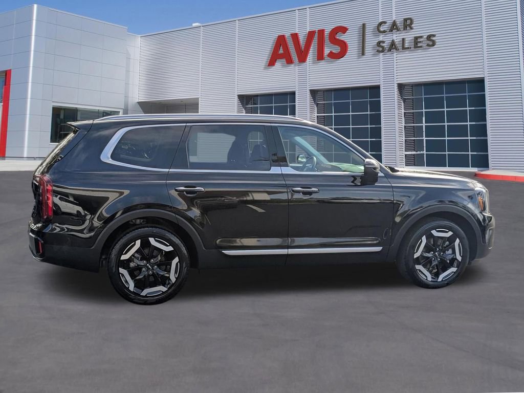 Used 2025 Kia Telluride S image 5