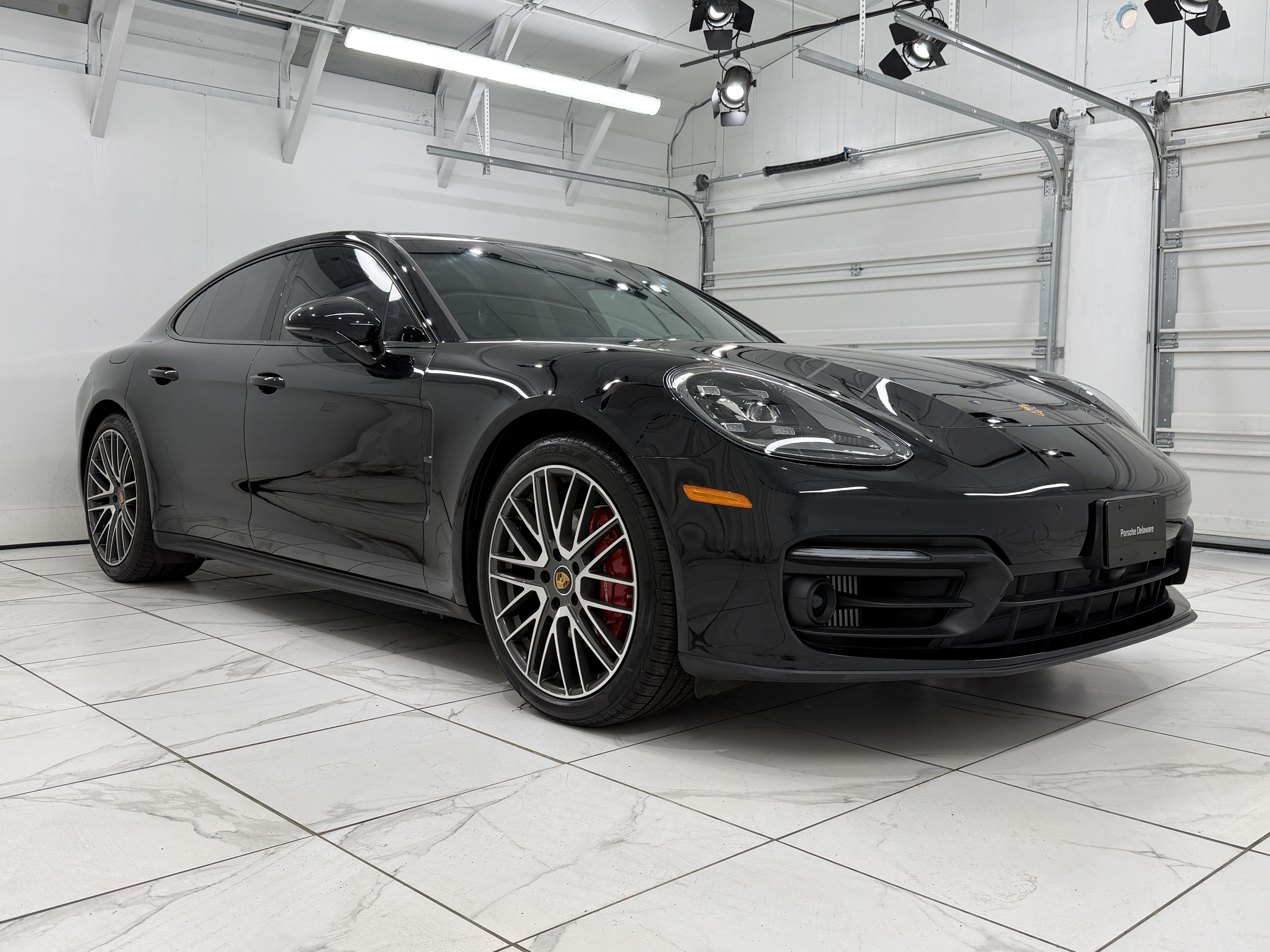 Certified 2023 Porsche Panamera 4 Platinum Edition AWD/4WD image 9