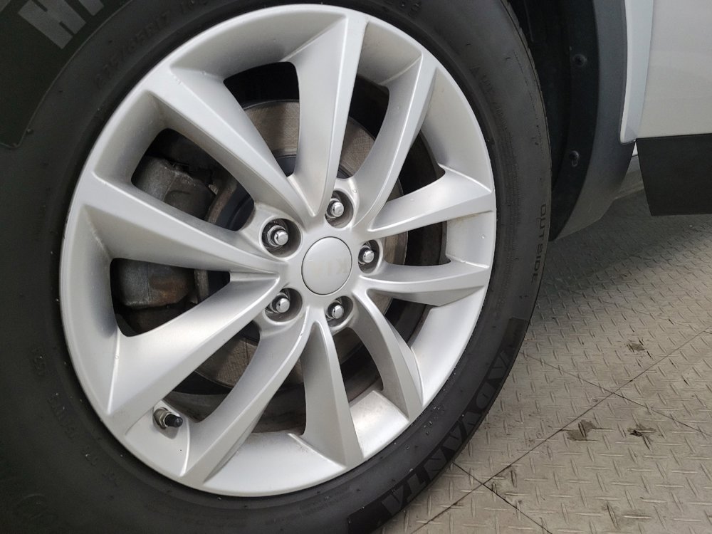 Used 2018 Kia Sorento LX image 31