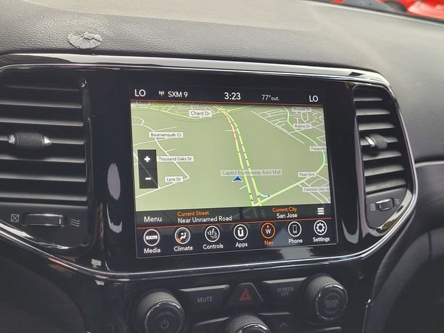 Certified 2021 Jeep Grand Cherokee Laredo X image 9