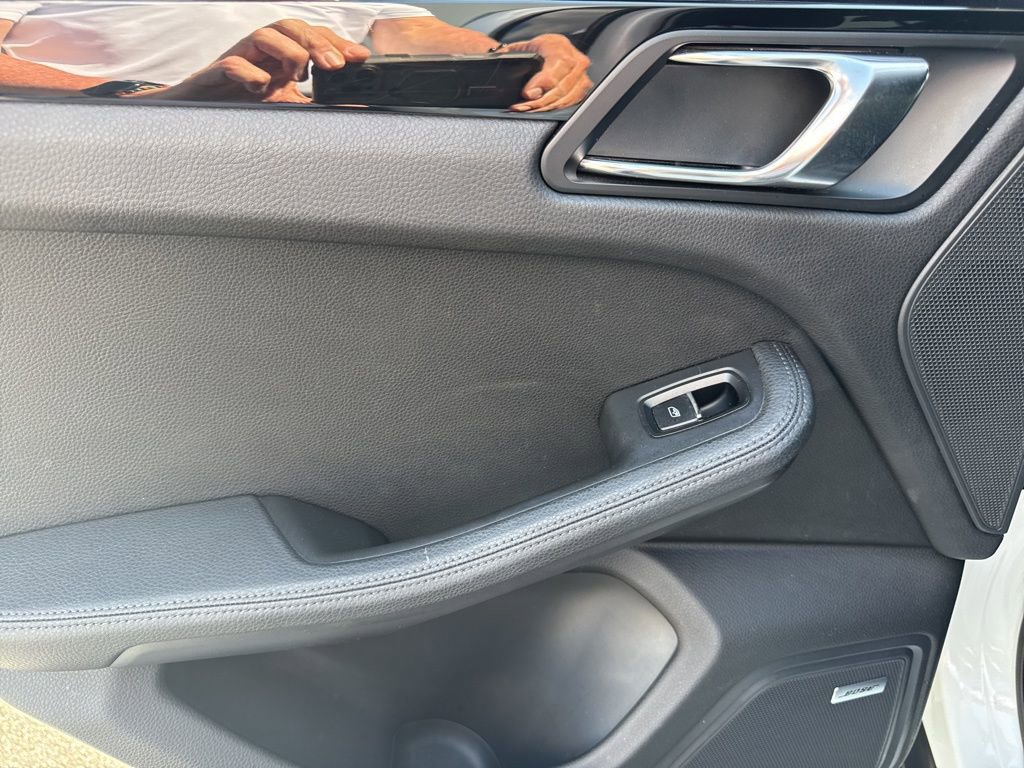 Used 2015 Porsche Macan S image 12