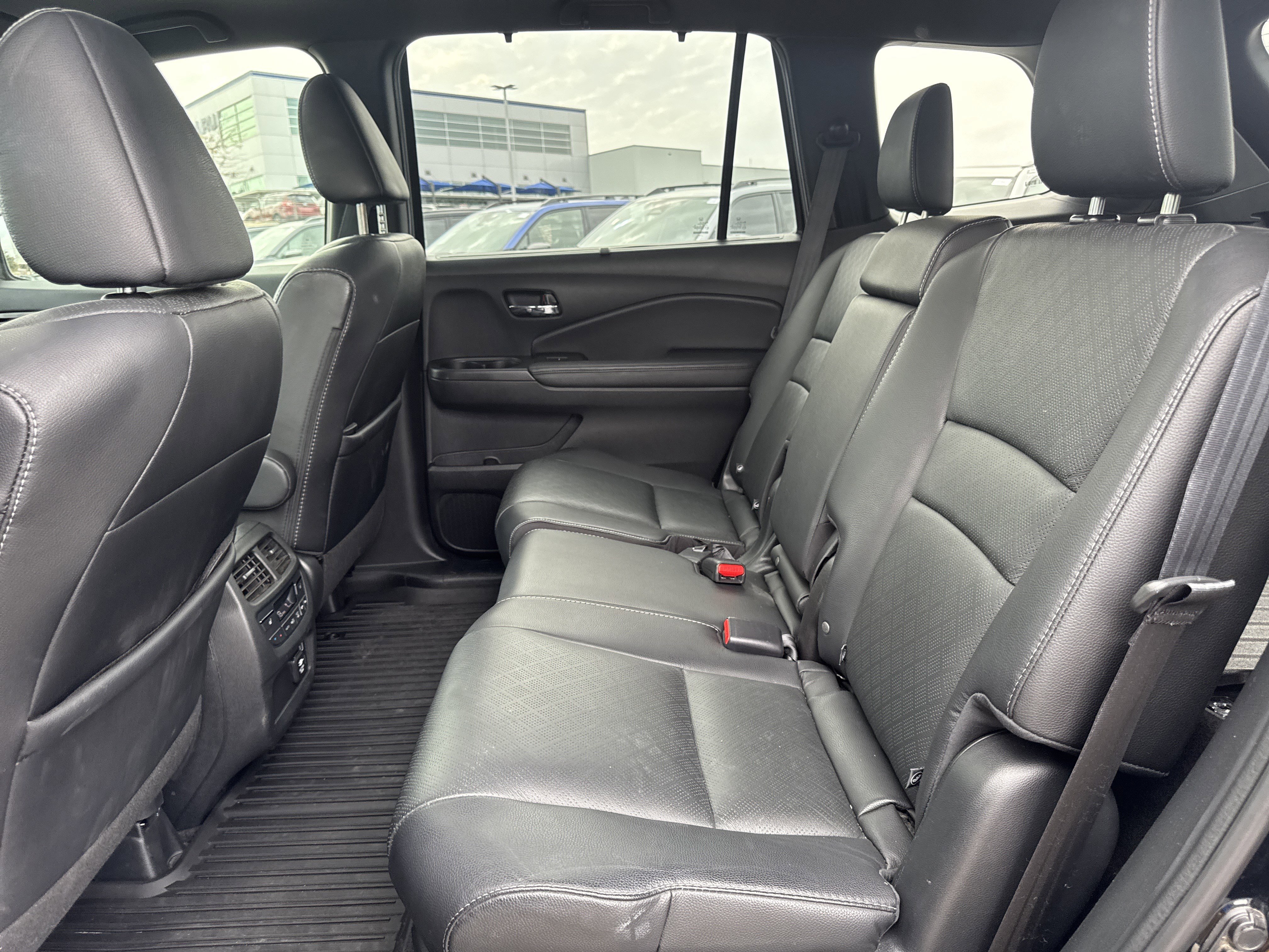 Used 2021 Honda Passport Touring image 29