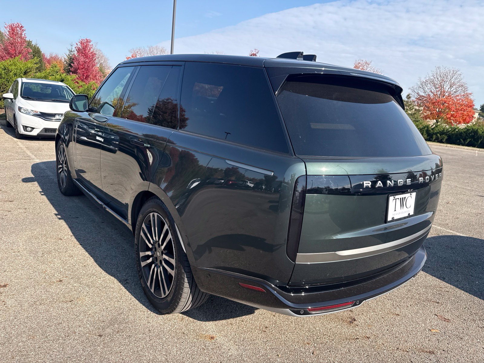 Used 2024 Land Rover Range Rover SE AWD/4WD image 7