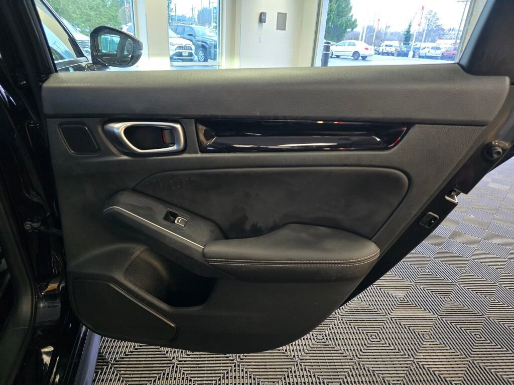 Used 2022 Honda Civic Touring image 42