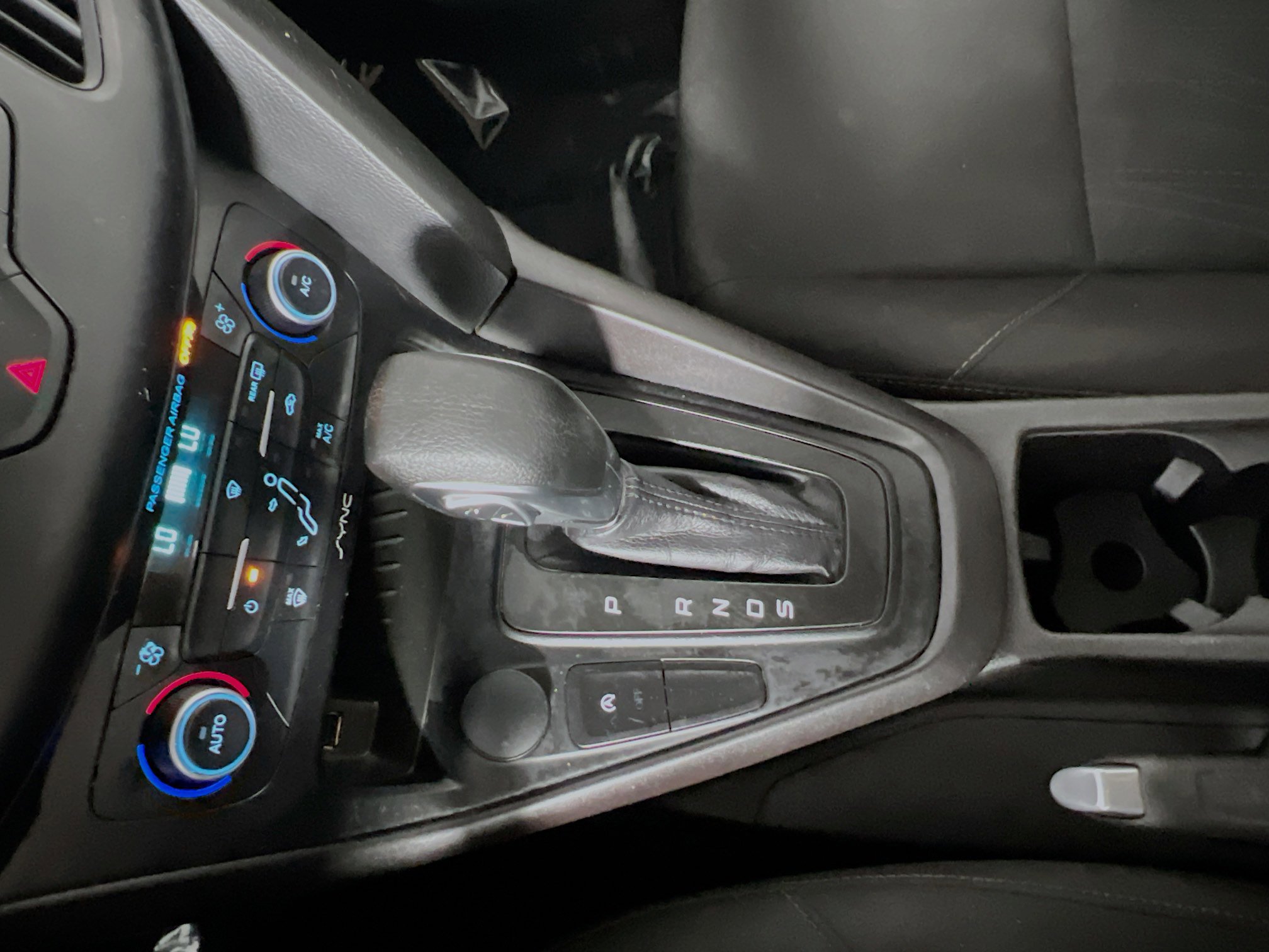 Used 2018 Ford Focus SE image 24