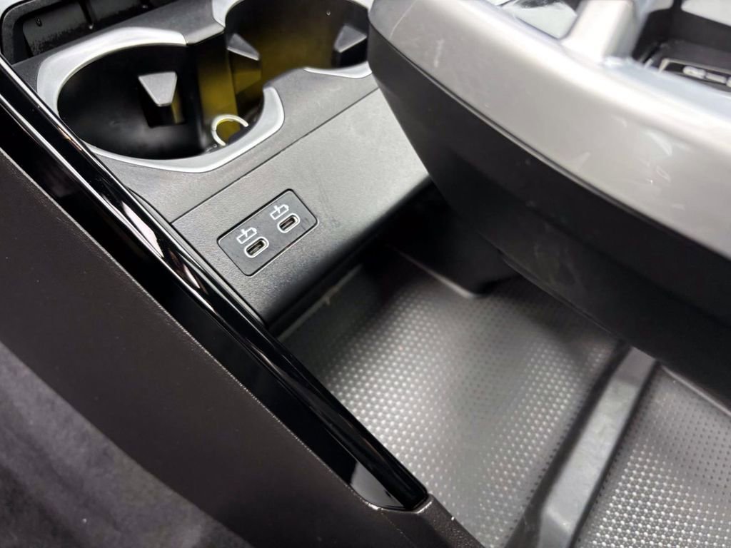 Certified 2025 BMW X1 xDrive28i w/ Premium Package image 25