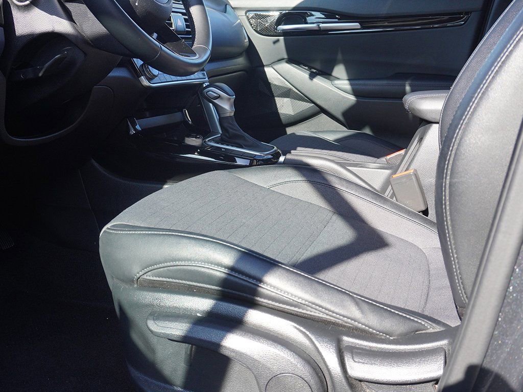 Used 2023 Kia Seltos S image 21