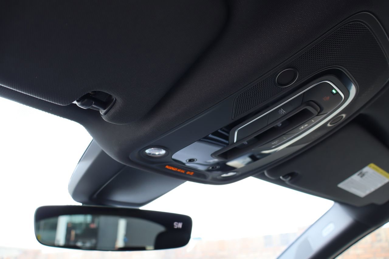 Used 2025 Audi Q7 3.0T Premium Plus AWD/4WD image 32