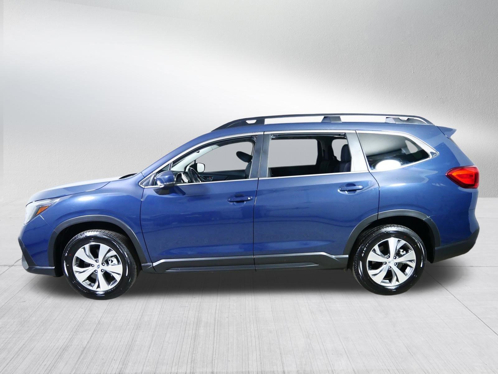 Used 2024 Subaru Ascent Premium w/ Convenience Package AWD/4WD image 4