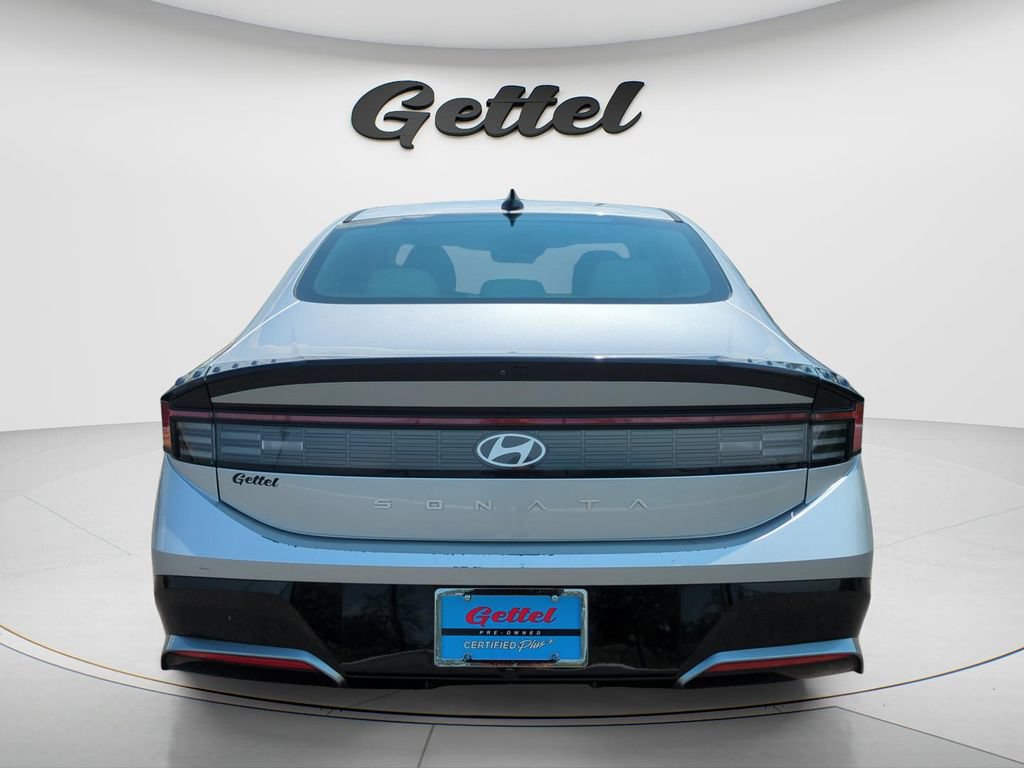 Certified 2025 Hyundai Sonata SEL FWD image 6