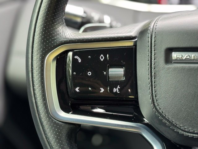 Used 2022 Land Rover Range Rover Evoque R-Dynamic SE AWD/4WD image 21