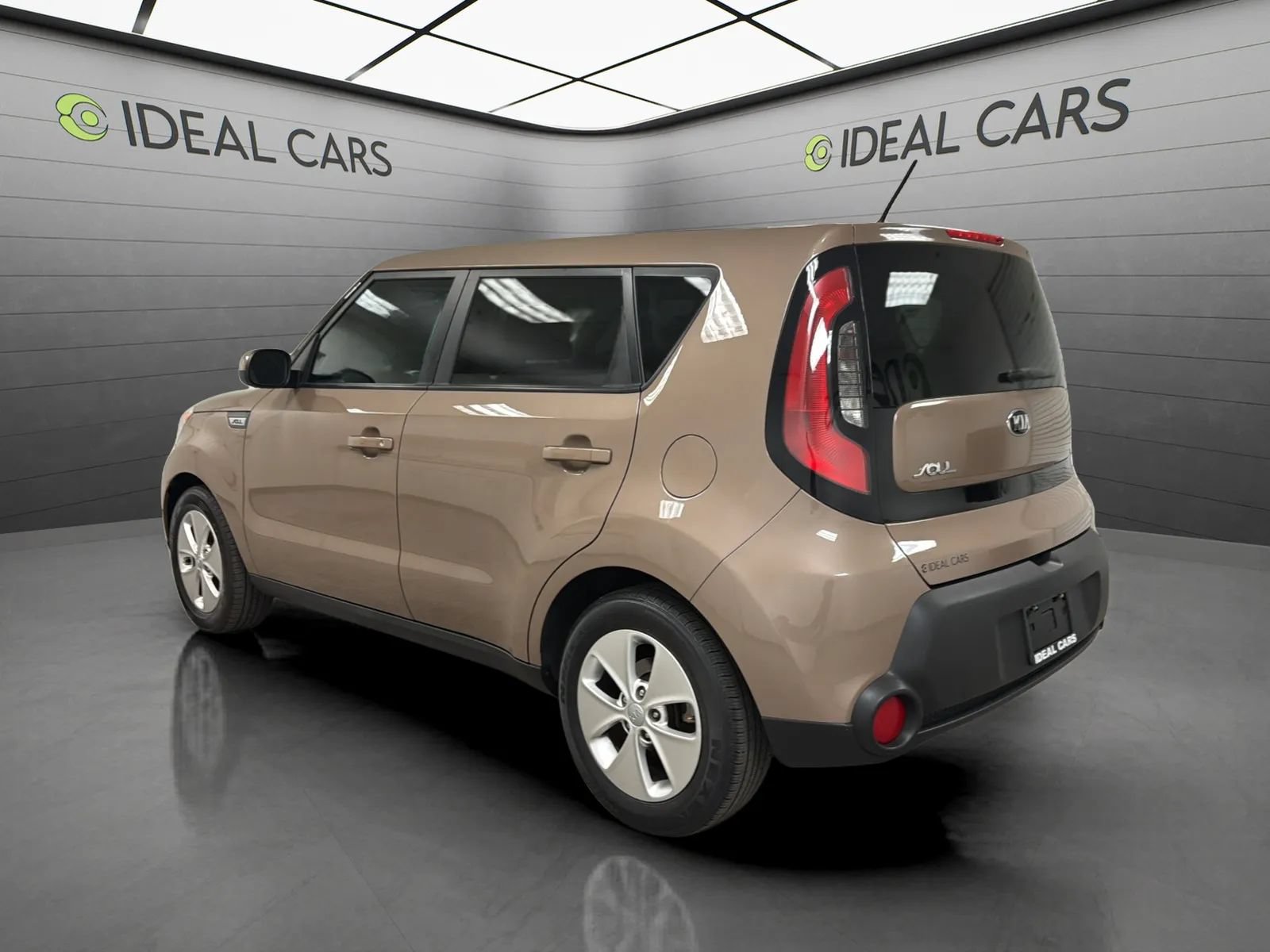 Used 2016 Kia Soul FWD image 7