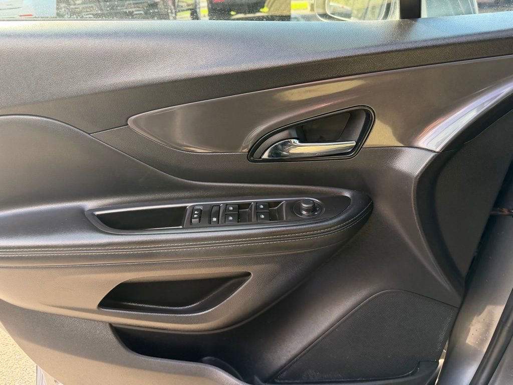 Used 2020 Buick Encore Essence w/ Experience Buick Package image 29