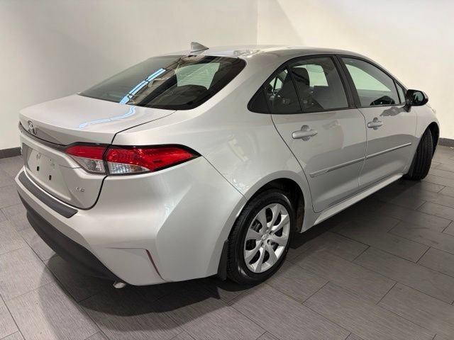 Used 2023 Toyota Corolla LE w/ Carpet Mat Package (TMS) FWD image 5