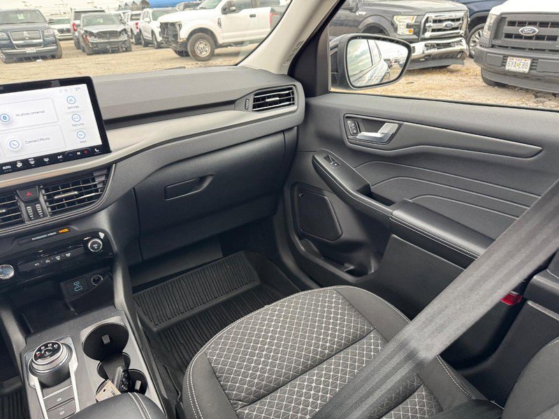 Used 2023 Ford Escape Active w/ Tech Pack #2 AWD/4WD image 15