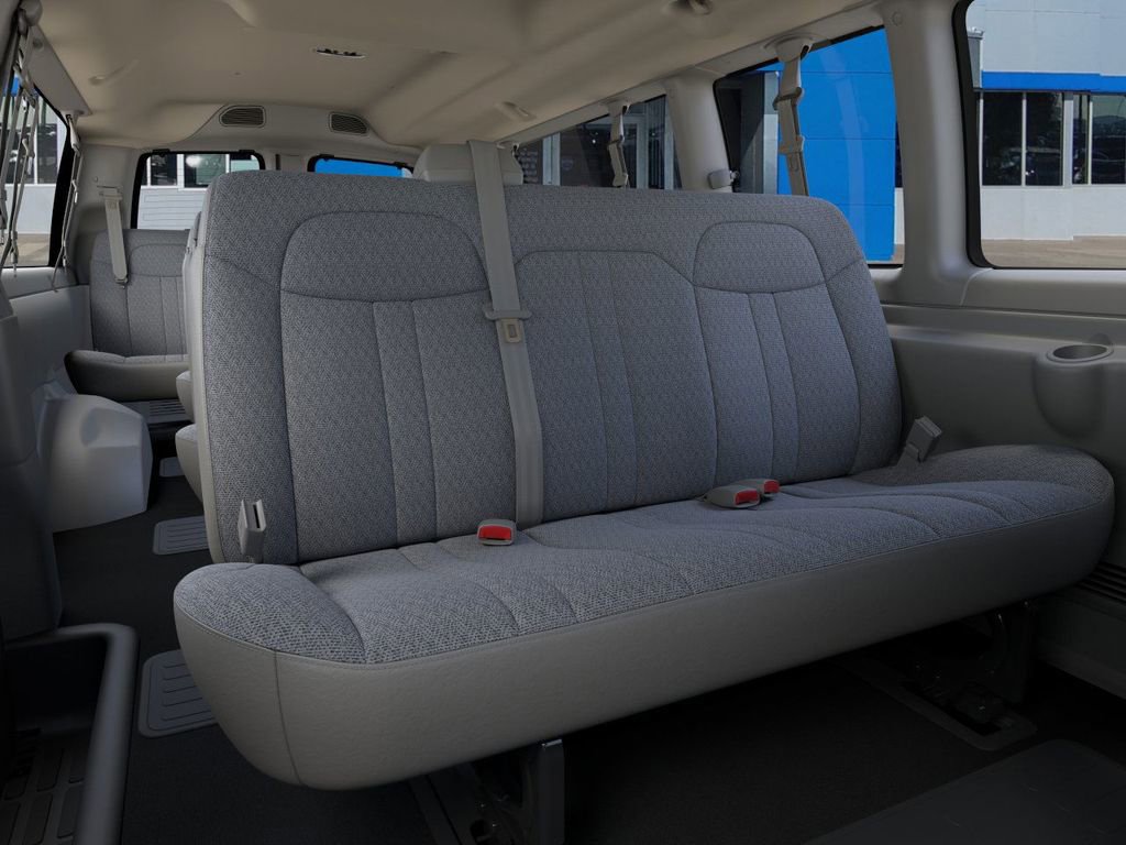 New 2026 Chevrolet Express 3500 LS image 17