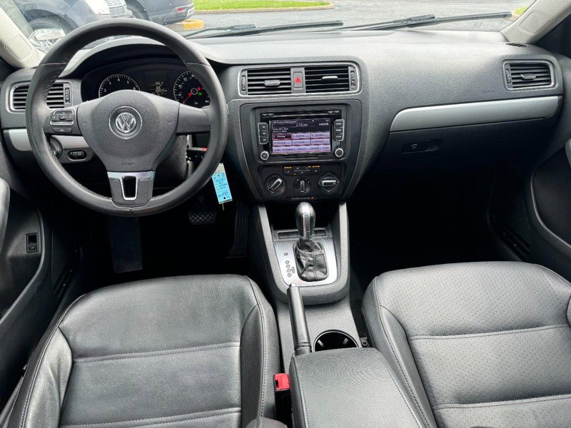 Used 2013 Volkswagen Jetta SE image 12