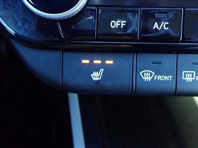 Used 2023 Hyundai Elantra Limited image 20