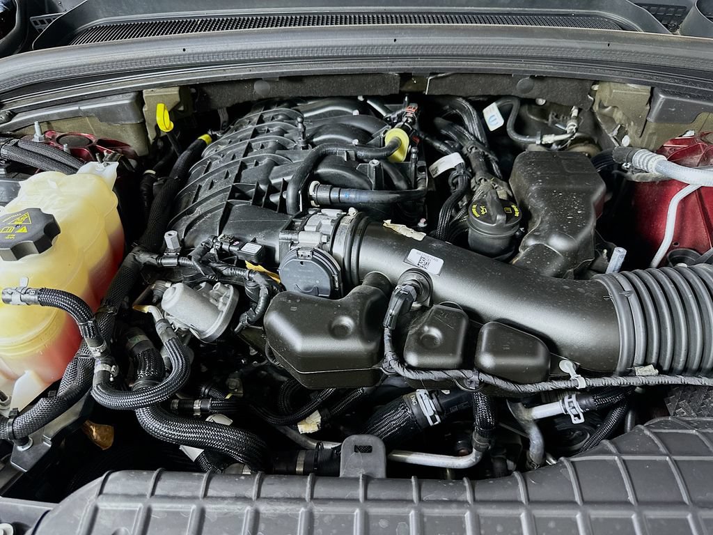 Used 2022 Jeep Grand Cherokee Altitude RWD image 9