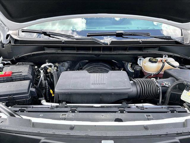 Used 2023 GMC Yukon SLT w/ SLT Premium Package image 11