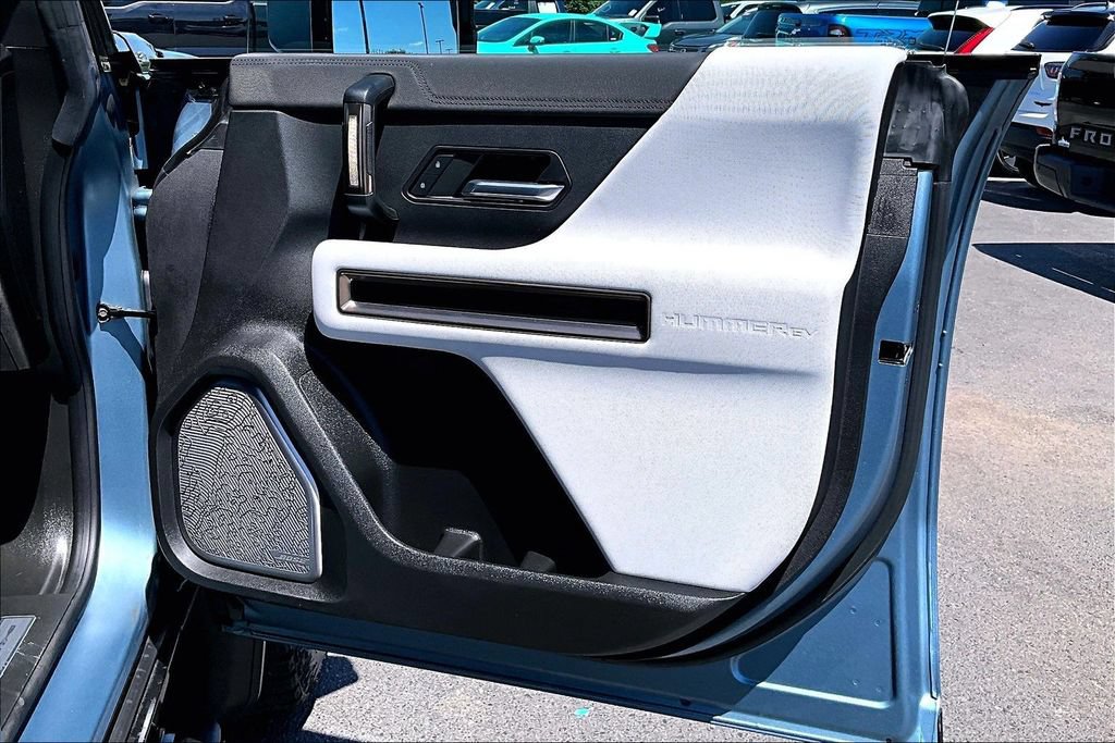 Used 2024 GMC Hummer EV 3X w/ Omega Edition AWD/4WD image 29