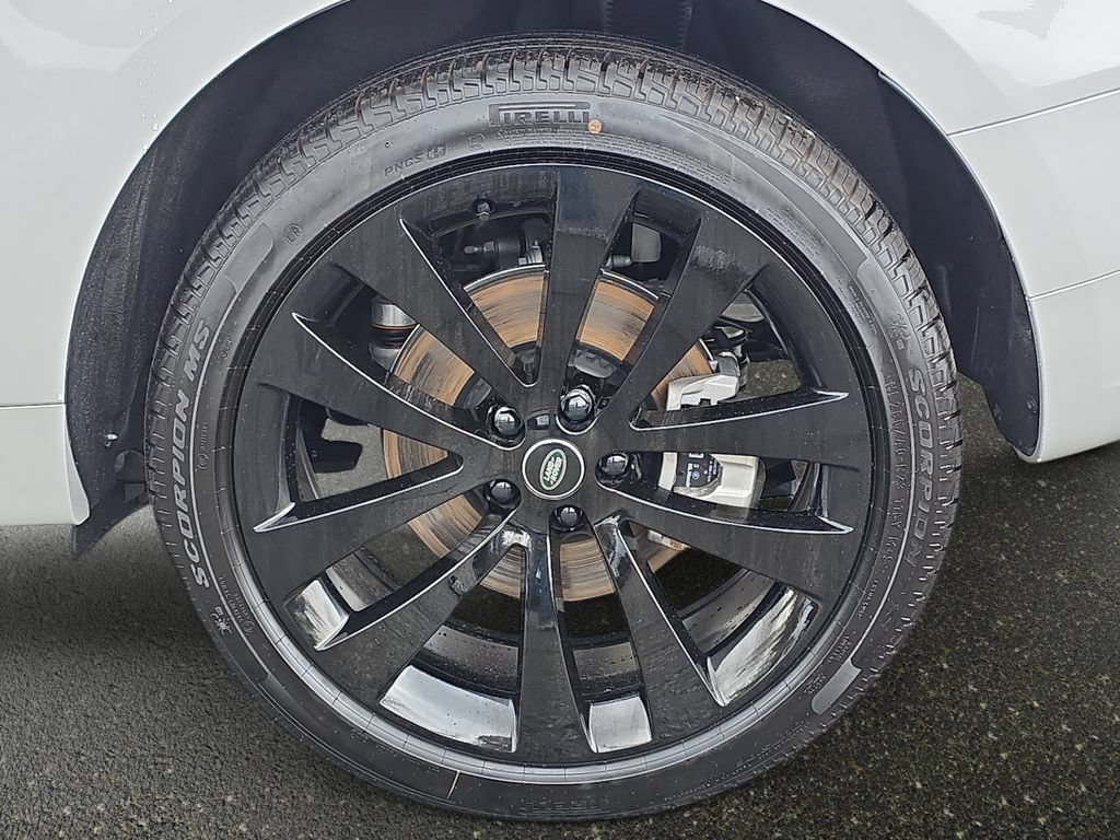 New 2025 Land Rover Range Rover Sport Dynamic SE AWD/4WD image 35