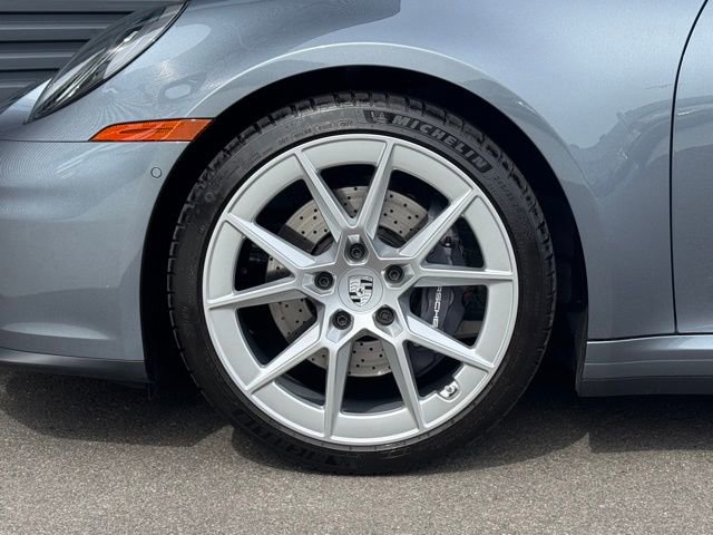 Used 2025 Porsche 911 Carrera image 11